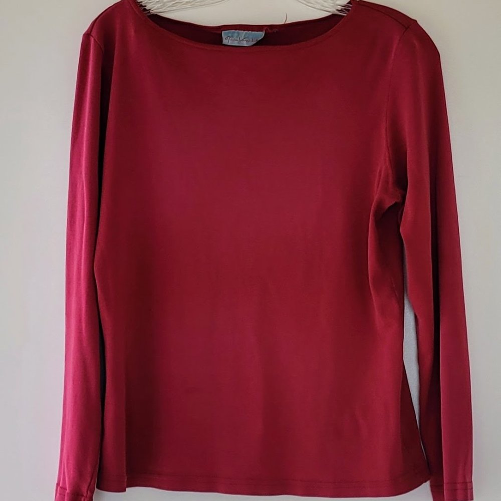 Gloria Vanderbilt top